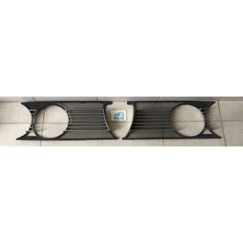 FRONT SIDE PLASTIC PAIR 1750 SEDAN