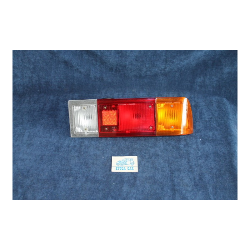 FANALINO POSTERIORE DX ALTISSIMO